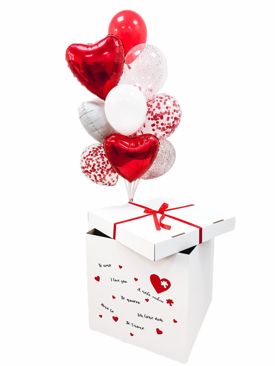 - Декорированная коробка
-  2 Однотонных шара
- 4 Фольгированных сердца 45см
- 4 Шара с конфетти
- Утяжелитель