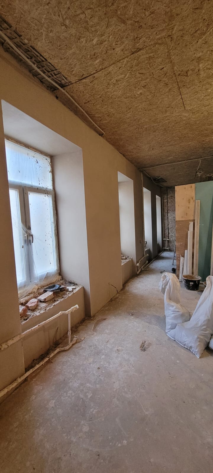 Штукатурка с эффектом шелка Как использовать штукатурку для создания эффекта шелка на стенах?