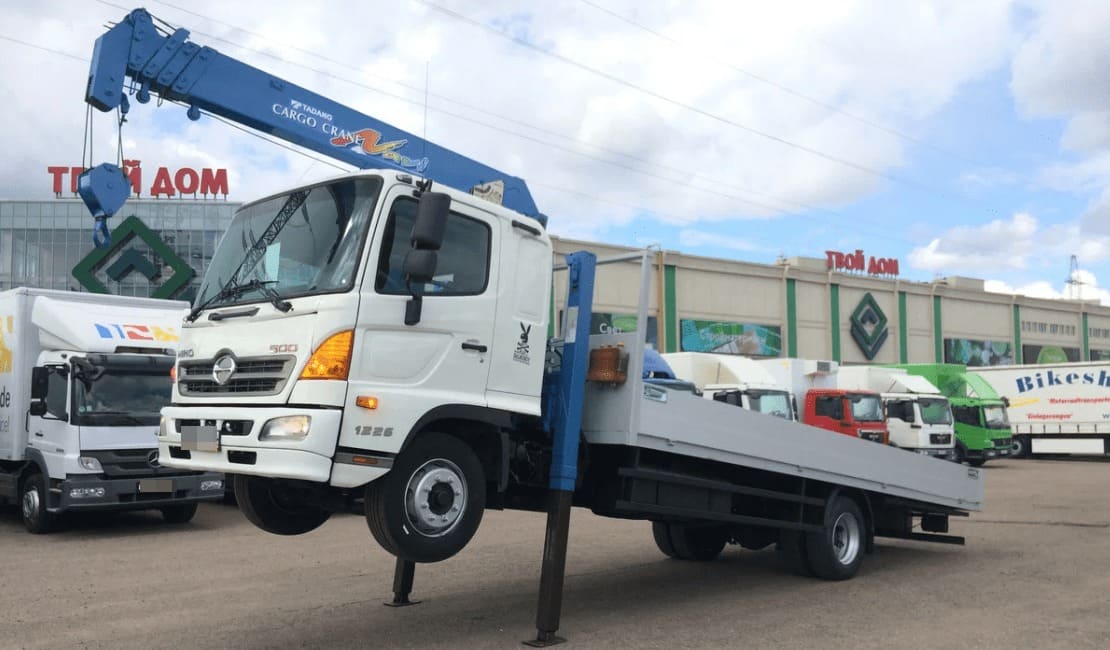 Эвакуатор HINO 500