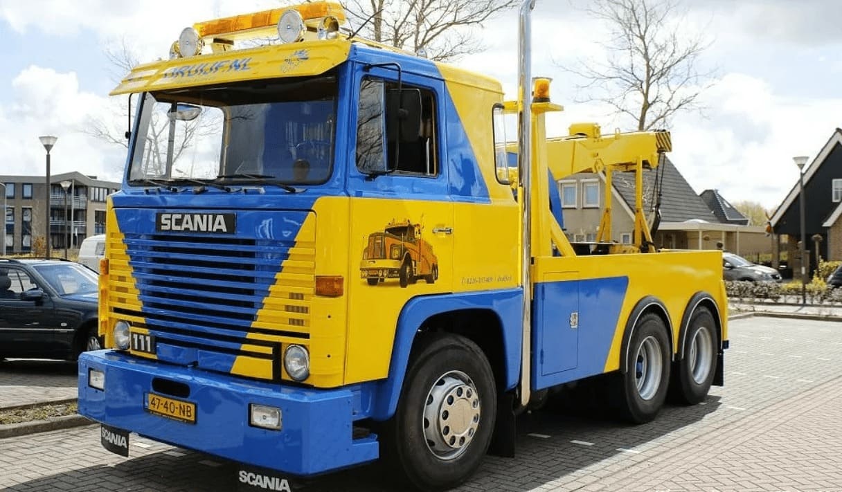 Эвакуатор SCANIA 111