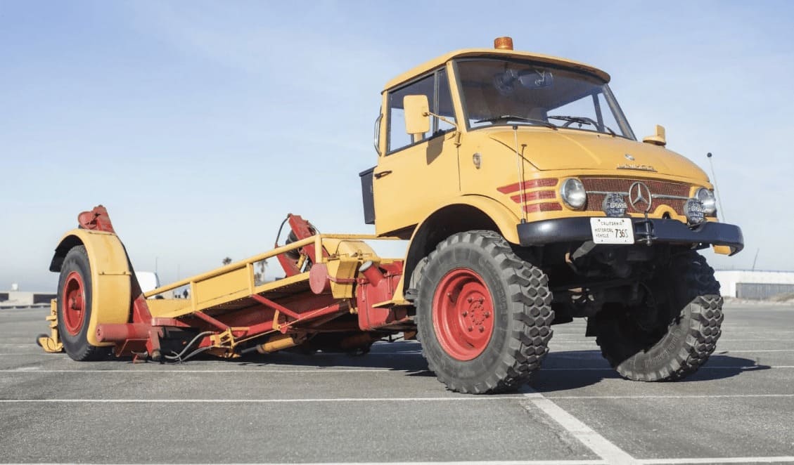 Эвакуатор Mercedes Benz Unimog