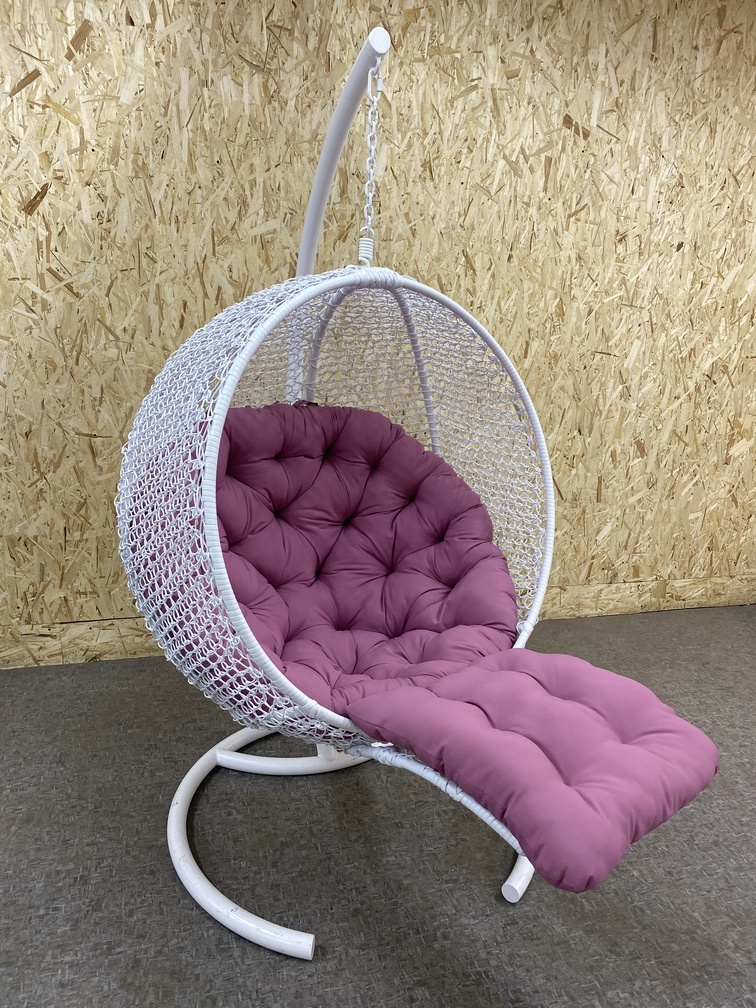 Подвесное кресло ШАР_3 Реклайнер белое с розовой подушкой 