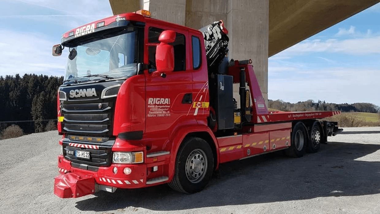 Эвакуатор SCANIA R410