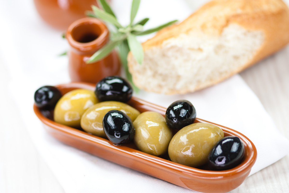 Оливки, маслины в категории Холодные закуски