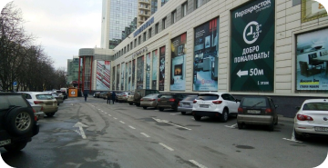 изображение парковки у торгового центра миллениум