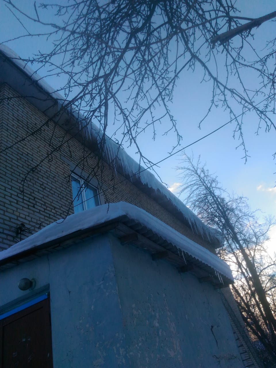 очистка крыши от снега