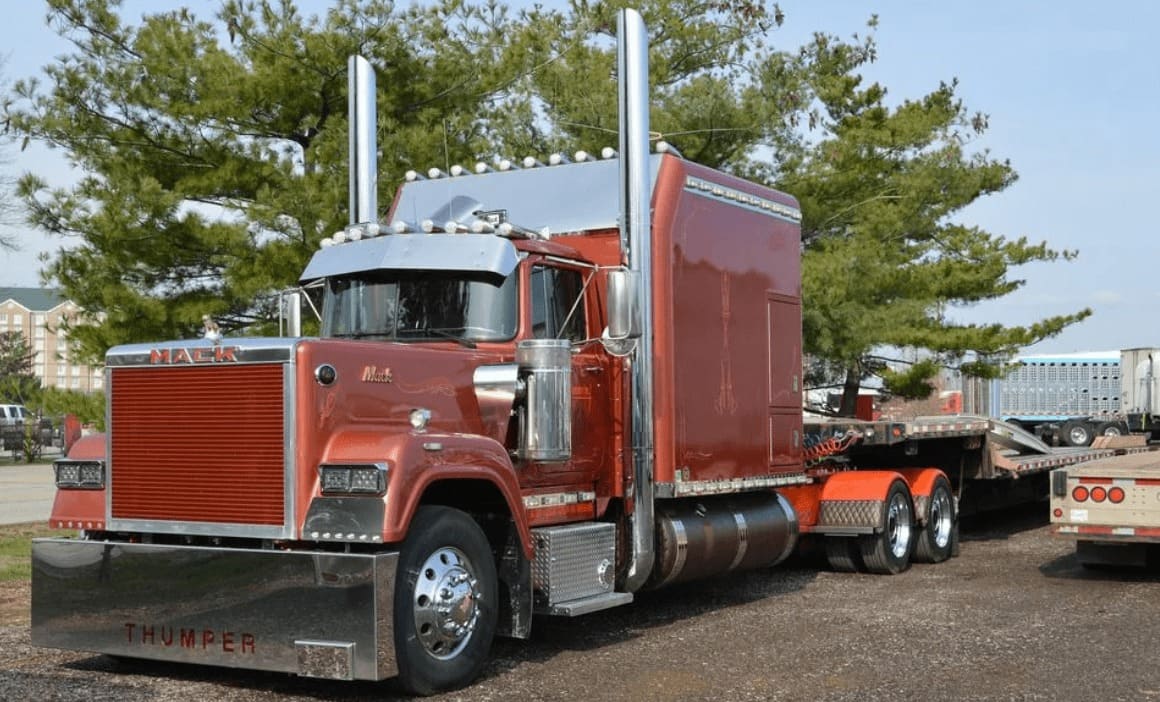 Эвакуатор MACK Superliner, тягач, трал