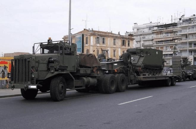 Эвакуатор OSHKOSH M911, тягач, трал