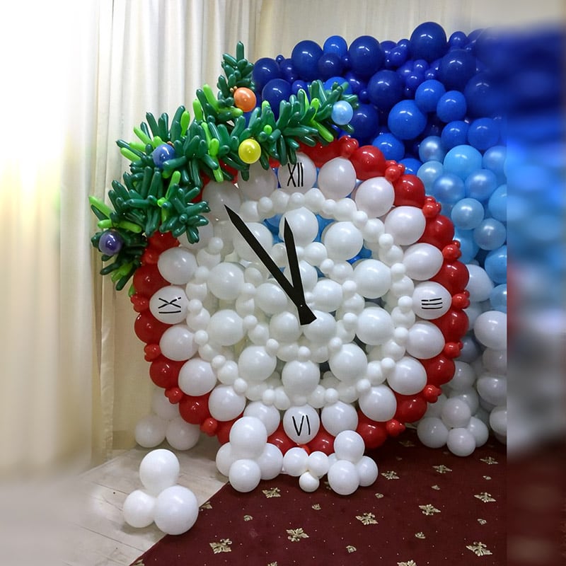 Оформление шарами Новогодние часы