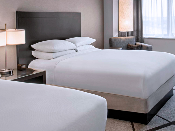 кровати и изголовья для гостиниц