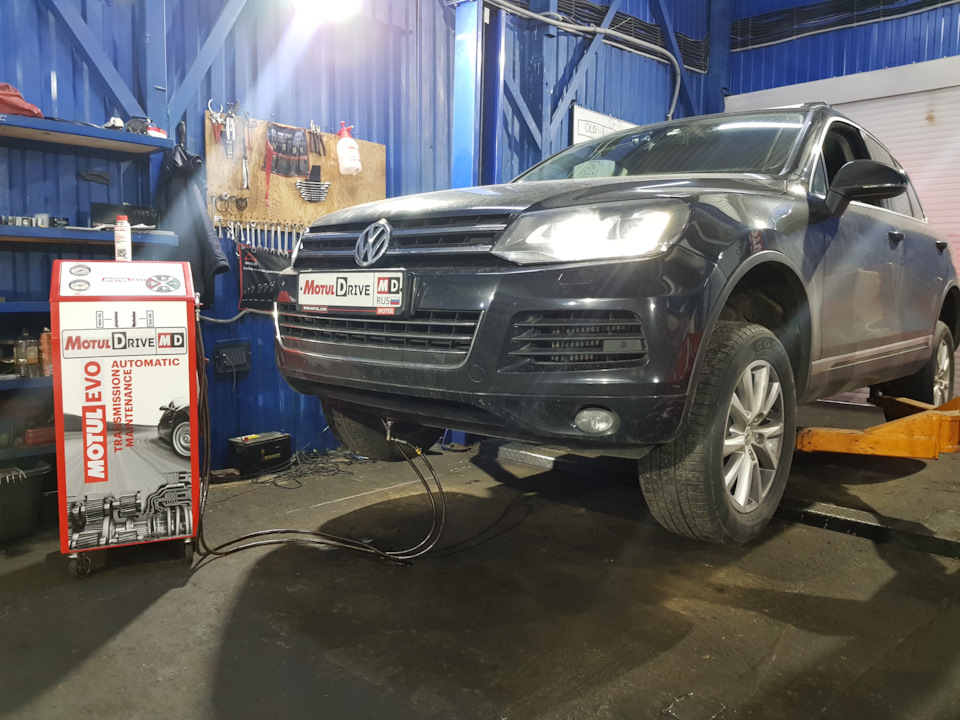 Кейс замена масла в АКПП на Volkswagen Touareg 2015 г.в.