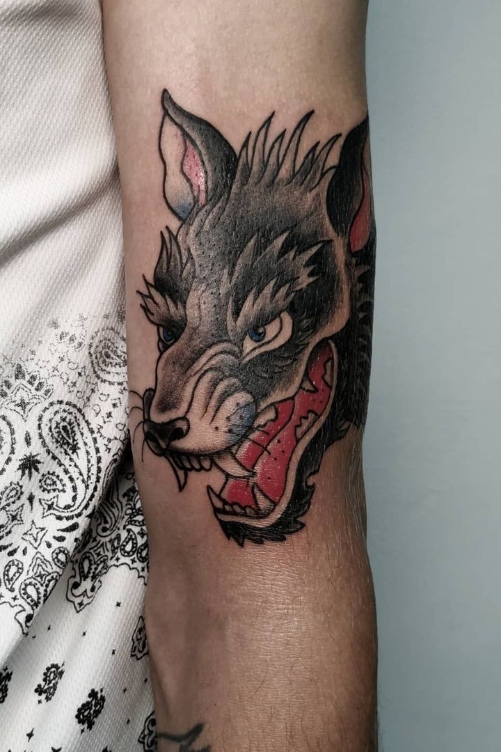 татуировка волка в новосибирске old school
