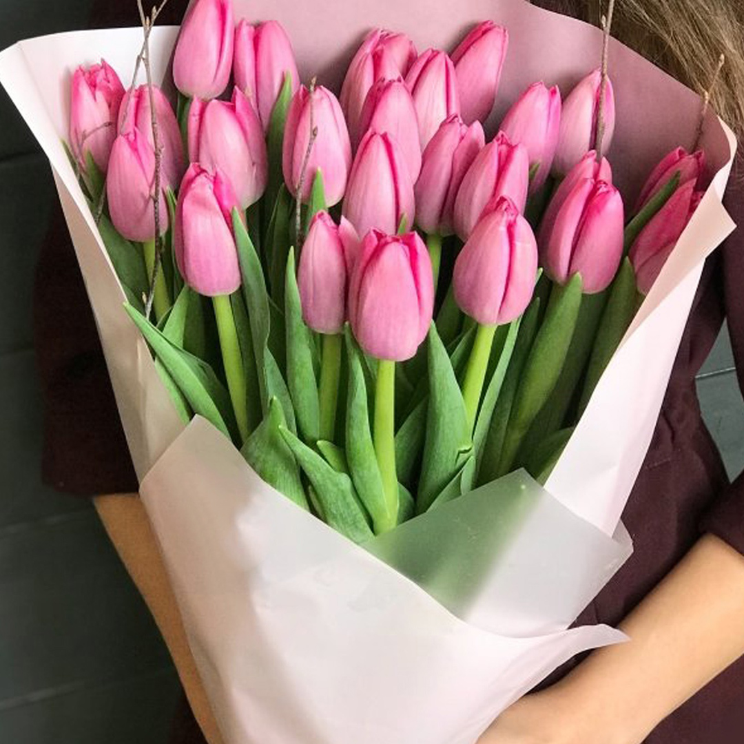 25 розовых тюльпанов фото