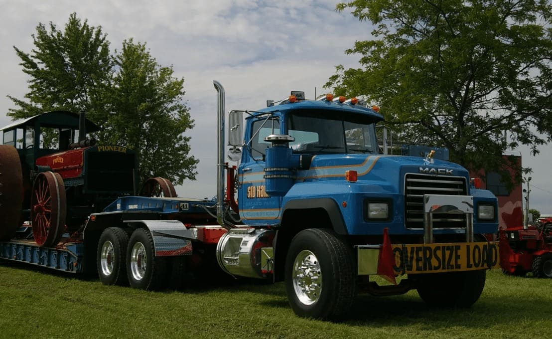 Эвакуатор MACK RD688S, тягач, трал