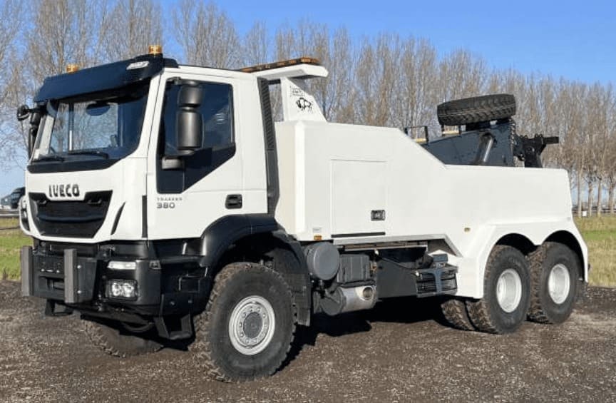 Эвакуатор IVECO Trakker