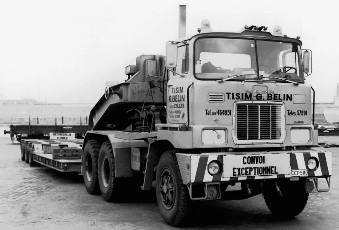 Эвакуатор MACK F900, 1962 г., тягач