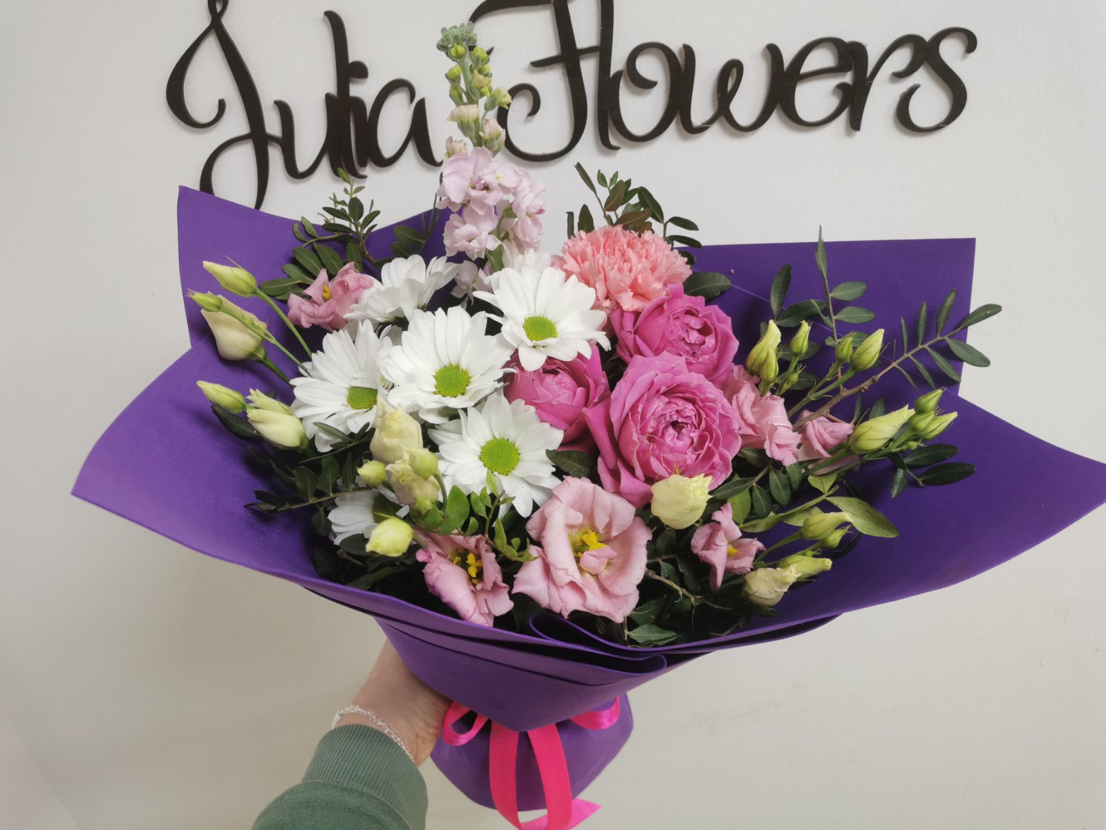 Букет цветов с пионовидными розами Мисти Bubbles