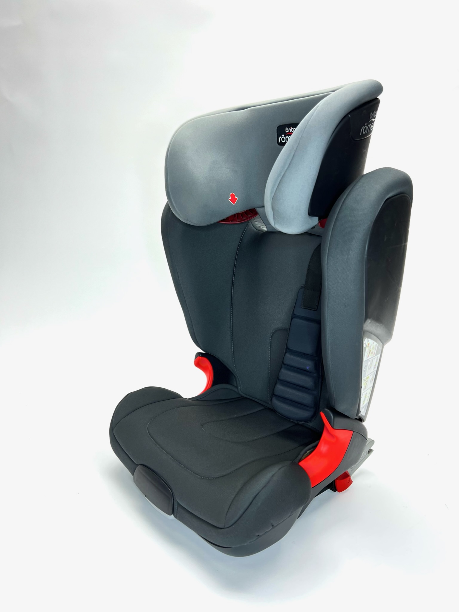 Продажа детского автокресла Britax Kidfix XP, цвет серый, состояние: хорошее. Тест-драйв и доставка по России.