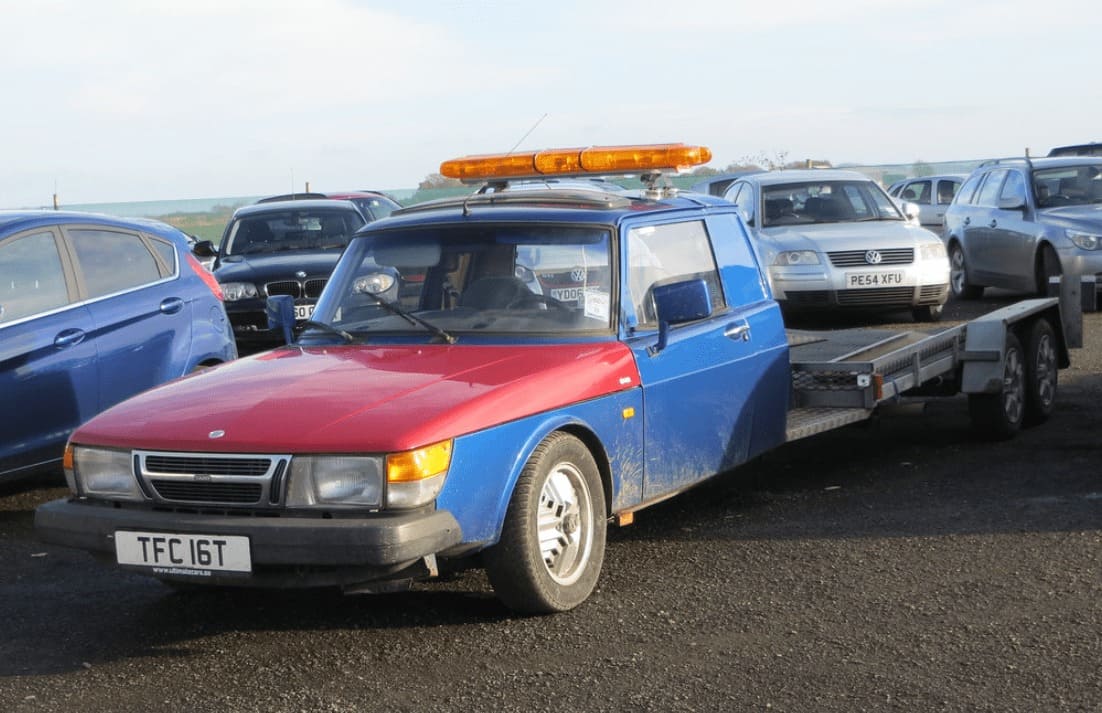 Эвакуатор SAAB 900