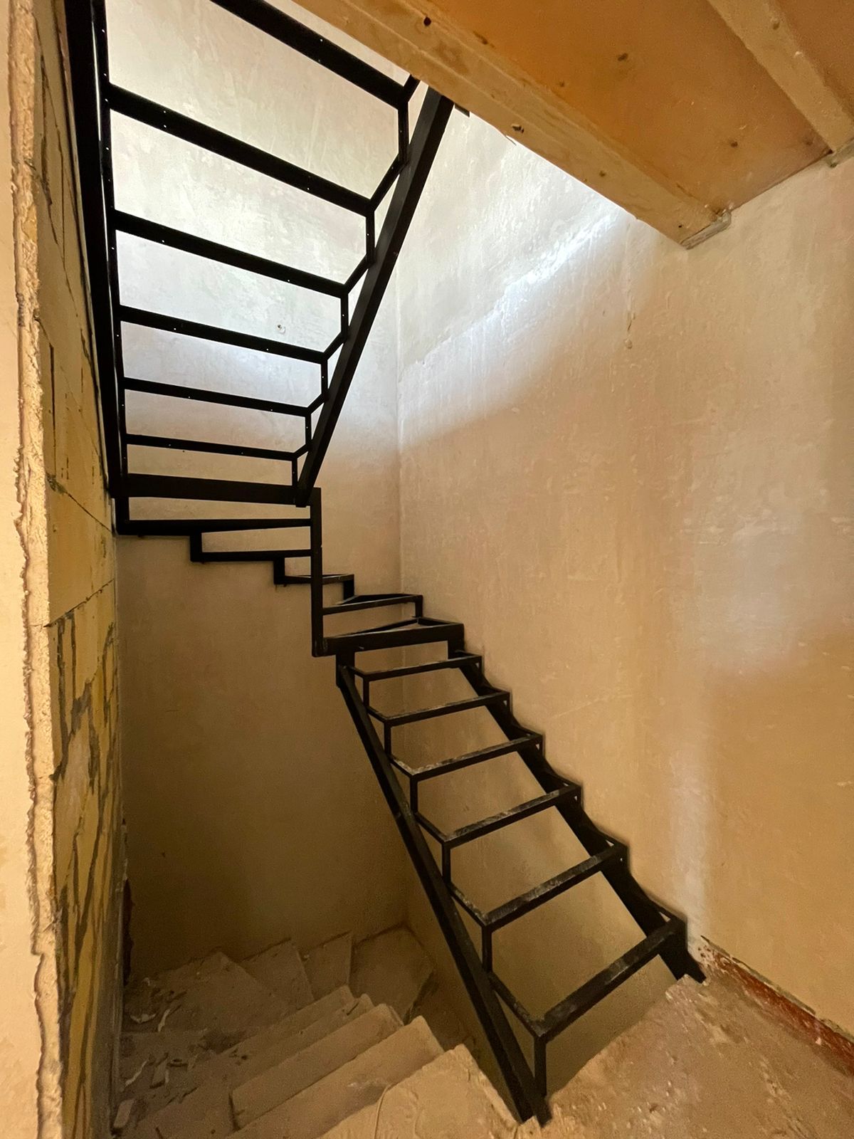 каркас лестницы на второй этаж