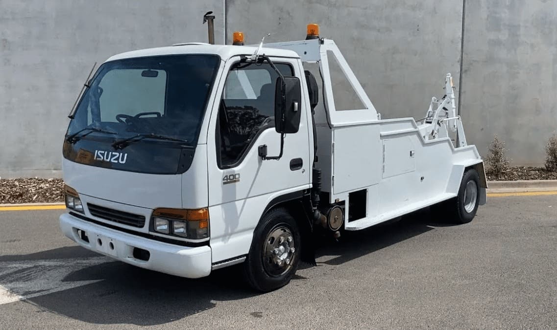 Эвакуатор ISUZU NPR400