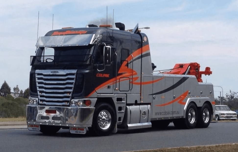 Эвакуатор Freightliner Argosy