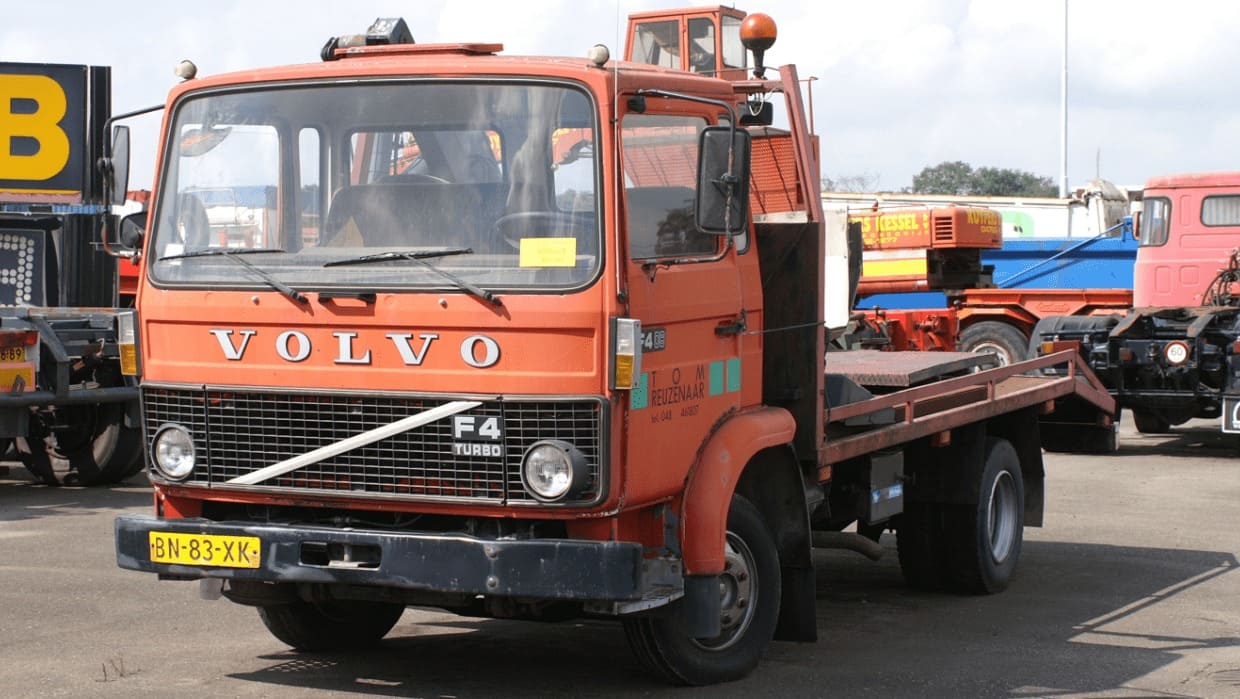 Эвакуатор VOLVO F4