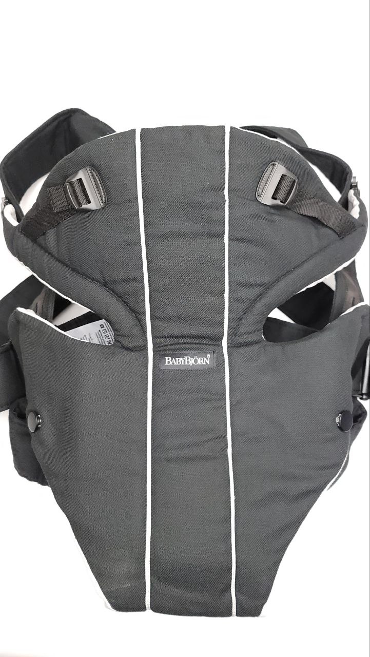 Продажа детского рюкзака-переноски Babybjorn Miracle Cotton, цвет черный, состояние: отличное. Тест-драйв и доставка по России.