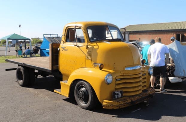 Эвакуатор Chevrolet COE YVL920