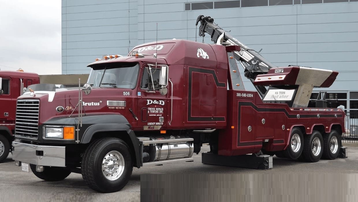 Эвакуатор MACK CL700