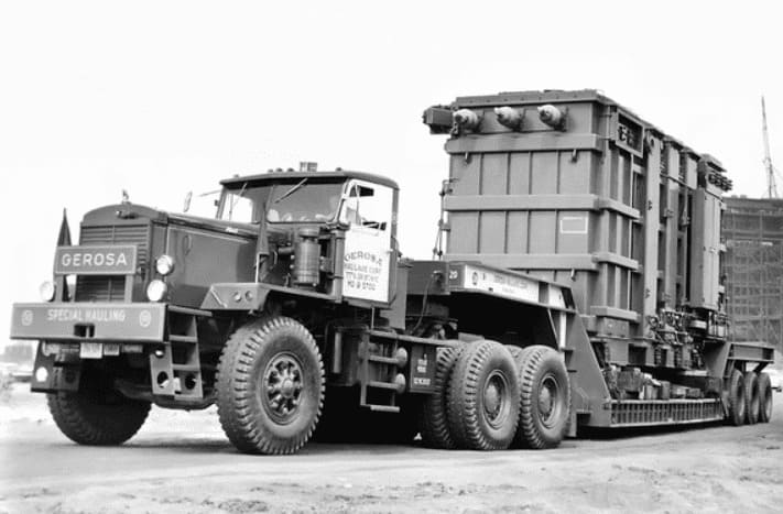 Эвакуатор MACK LRVSW, 1950 г., тягач