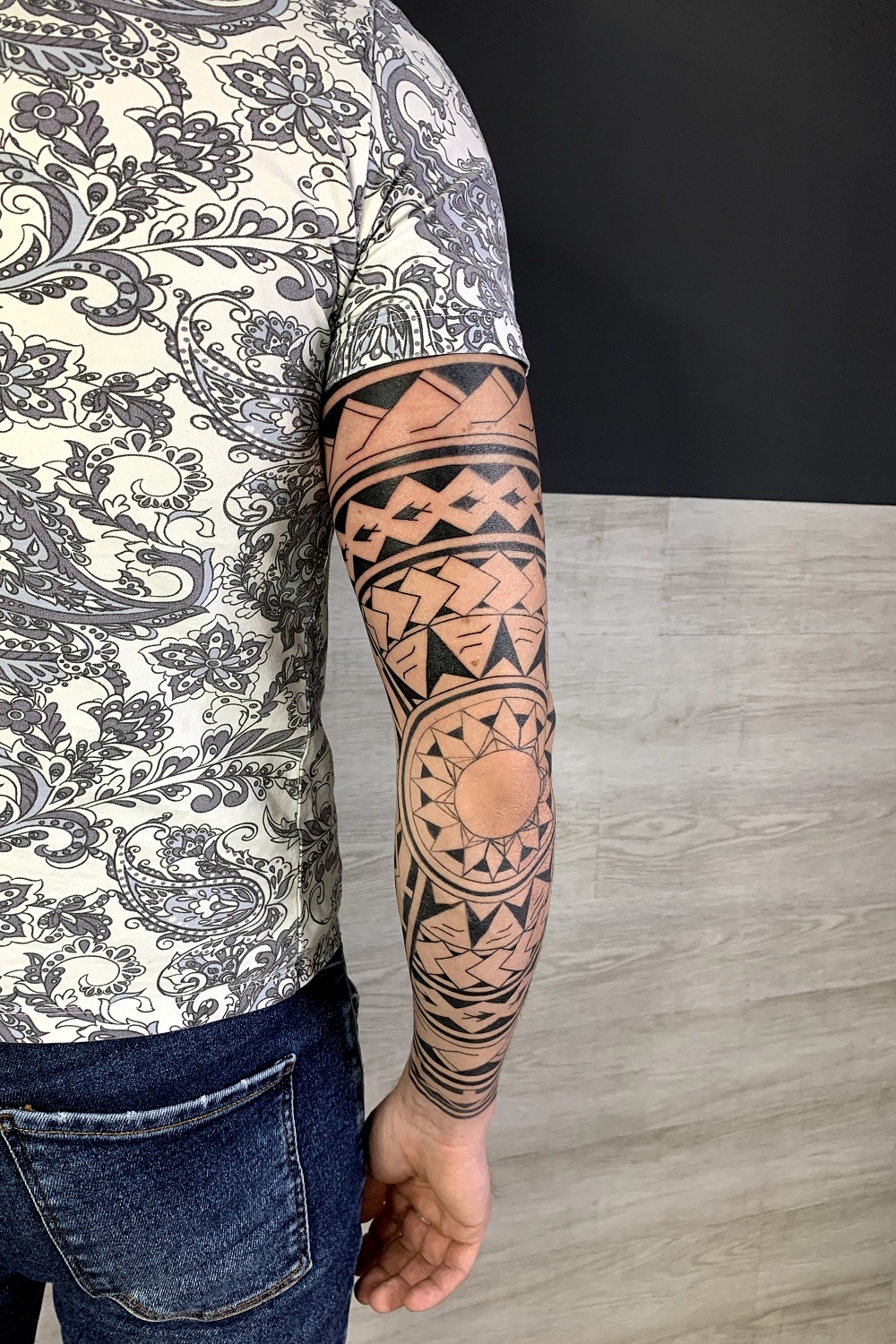 полинезия татуировка мужская Новосибирск