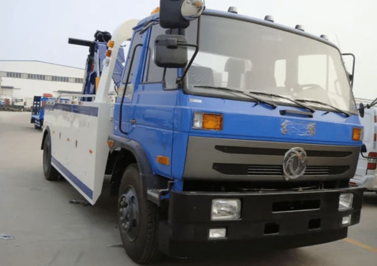 Эвакуатор DONGFENG 180hp