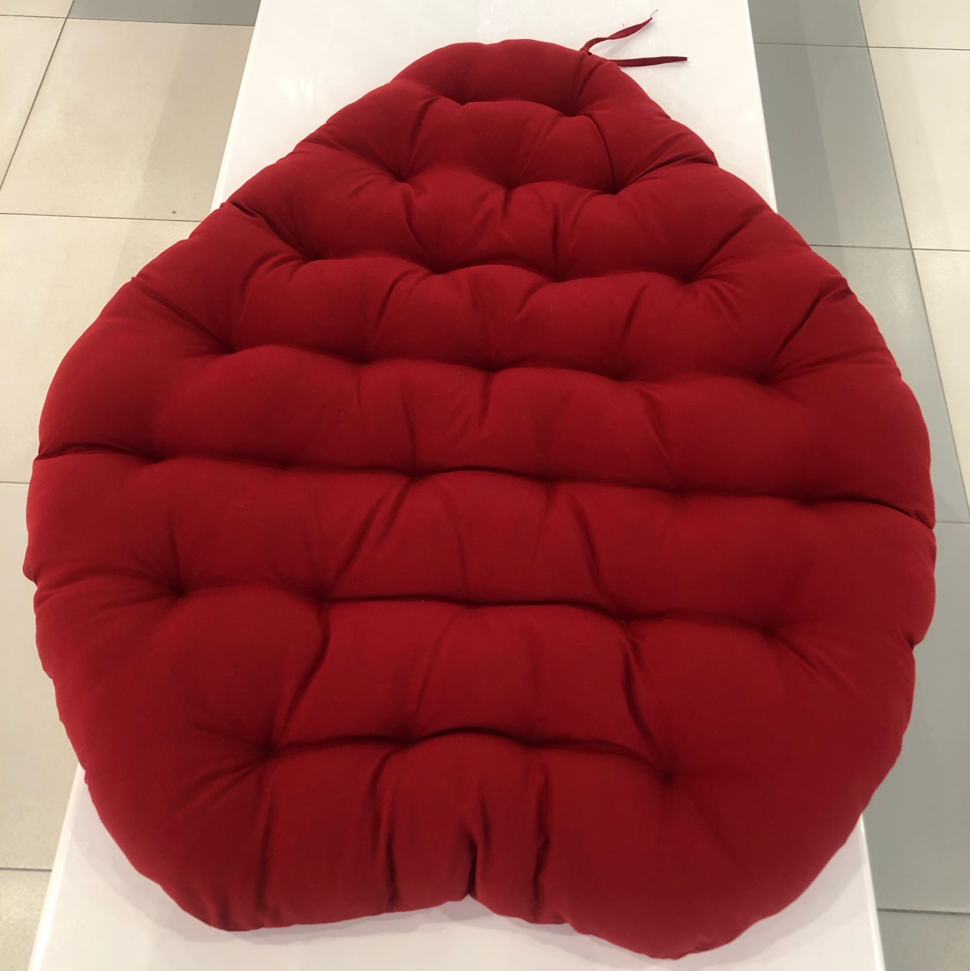 Красная стандартная подушка