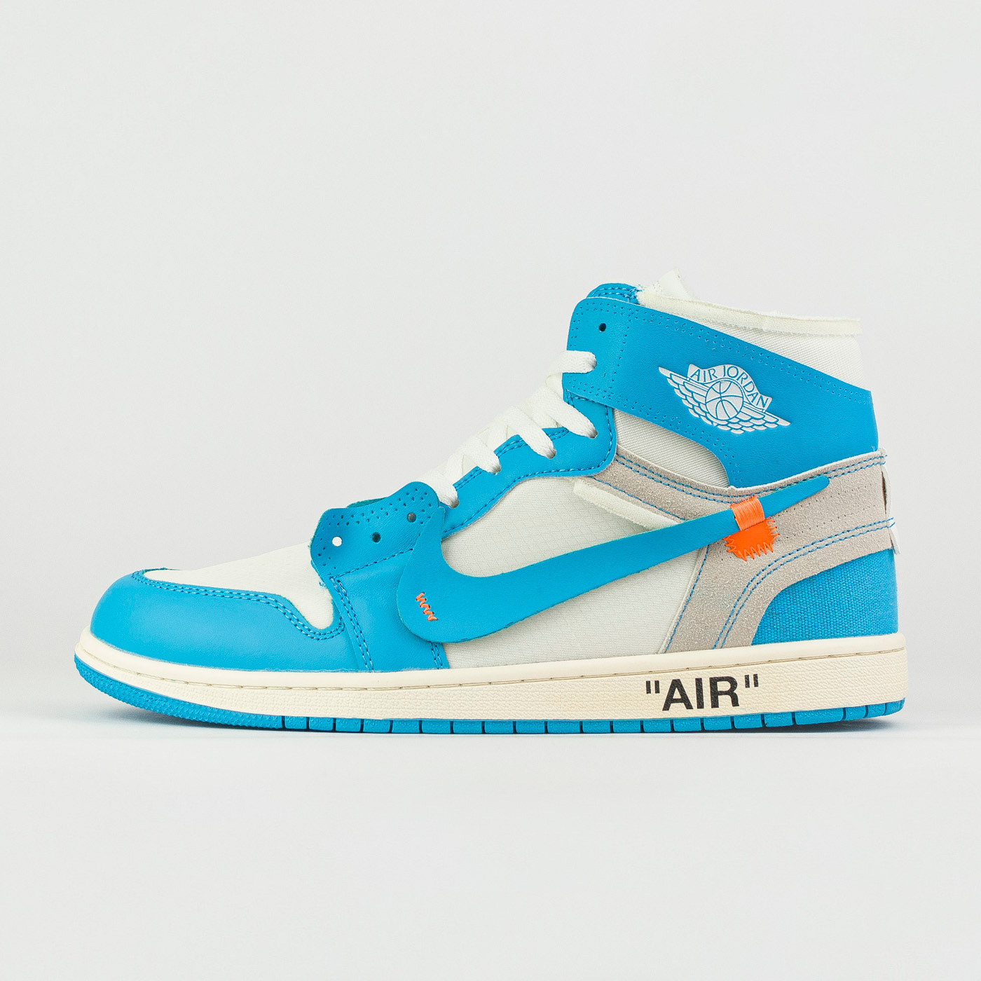 1 UNC x Off-White чаще выбирают клиенты