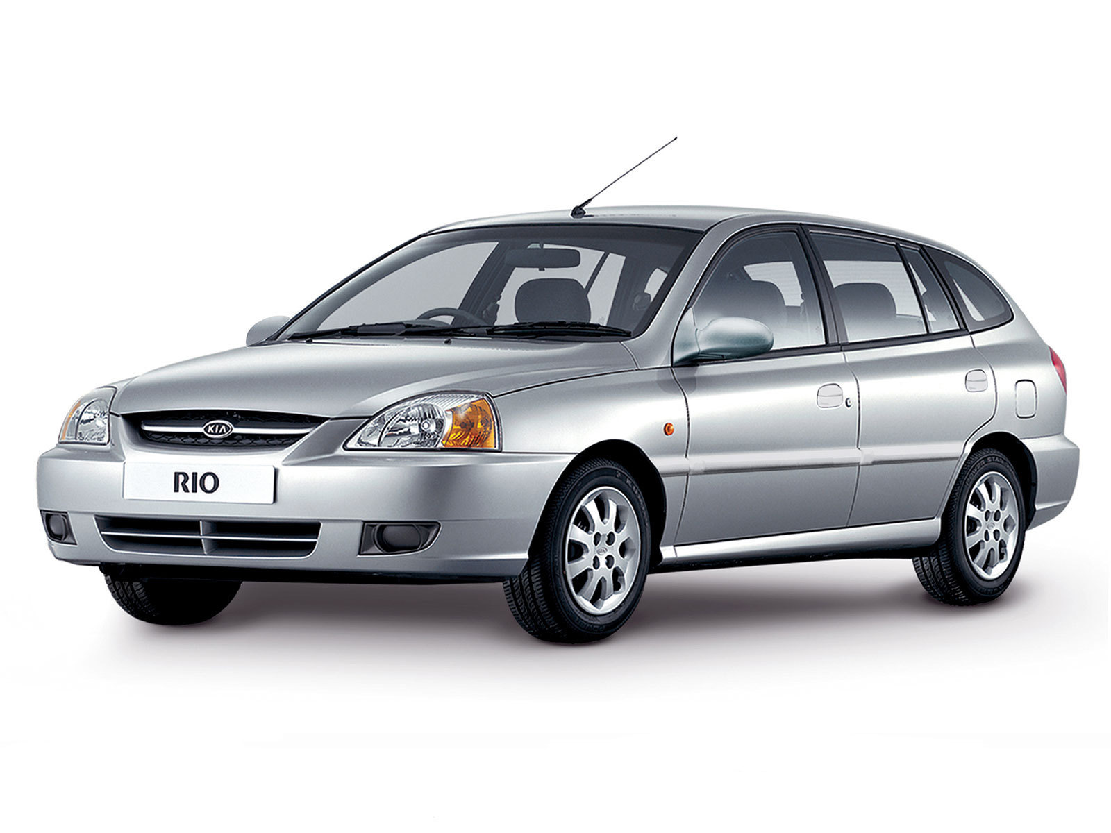 Рио 1 поколения. Киа Рио 2003 год универсал. Kia Rio 2005 универсал. Kia Rio 2000. Киа Рио 2005 год универсал.