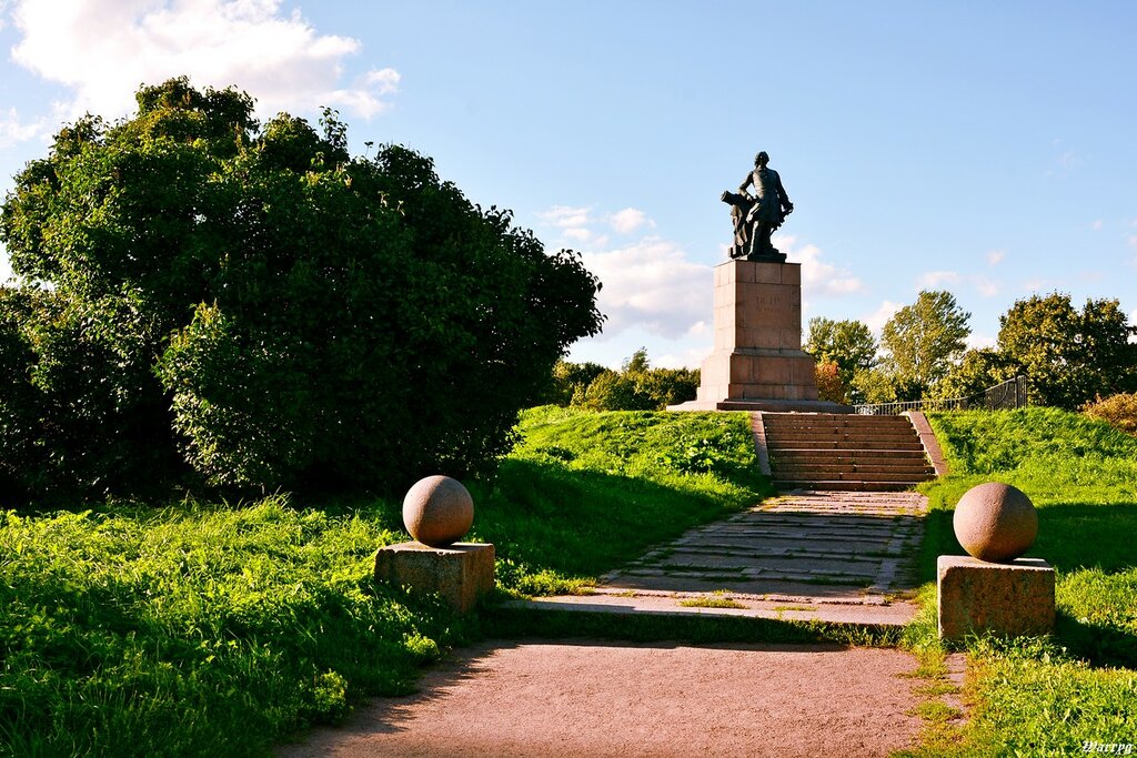 Выборг. Памятник Петру I петровский парк