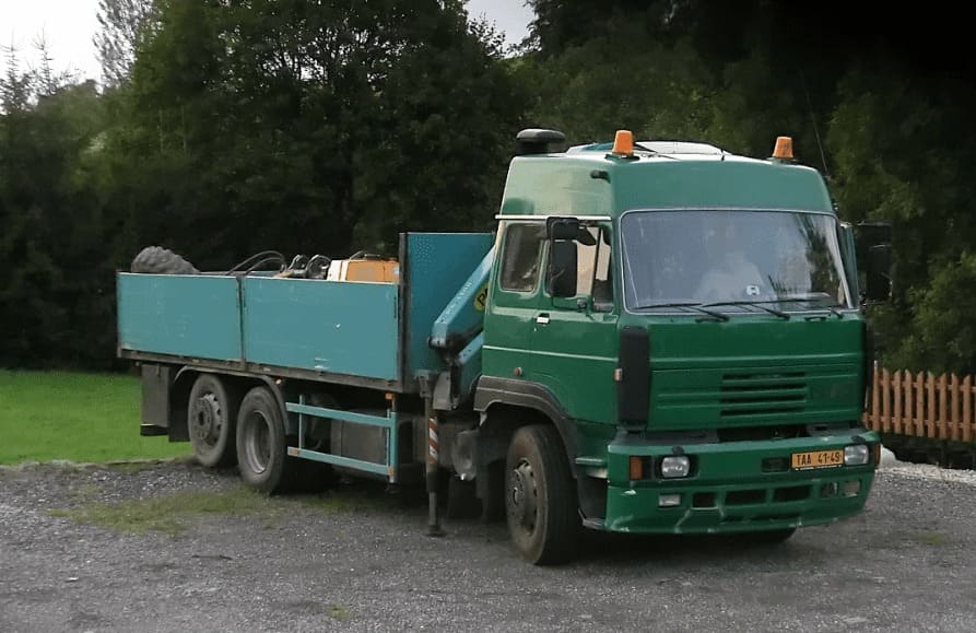 Эвакуатор SKODA-LIAZ 24.33 с КМУ, борт