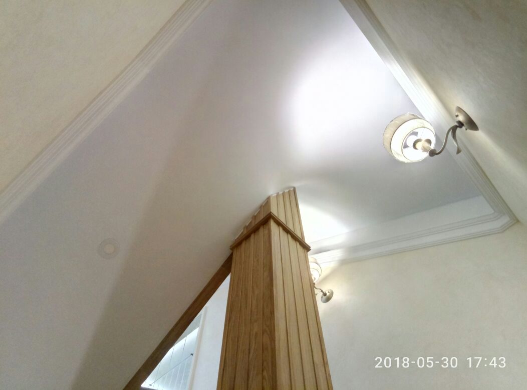 Натяжной потолок на лестнице фото Кострома