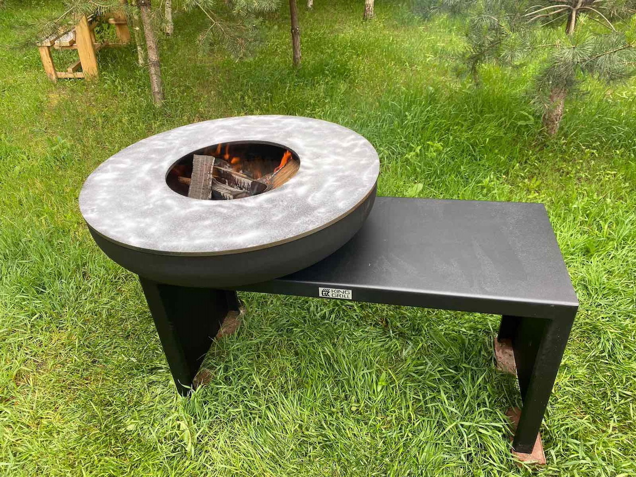 Гриль очаг со столешницей King Grill 833