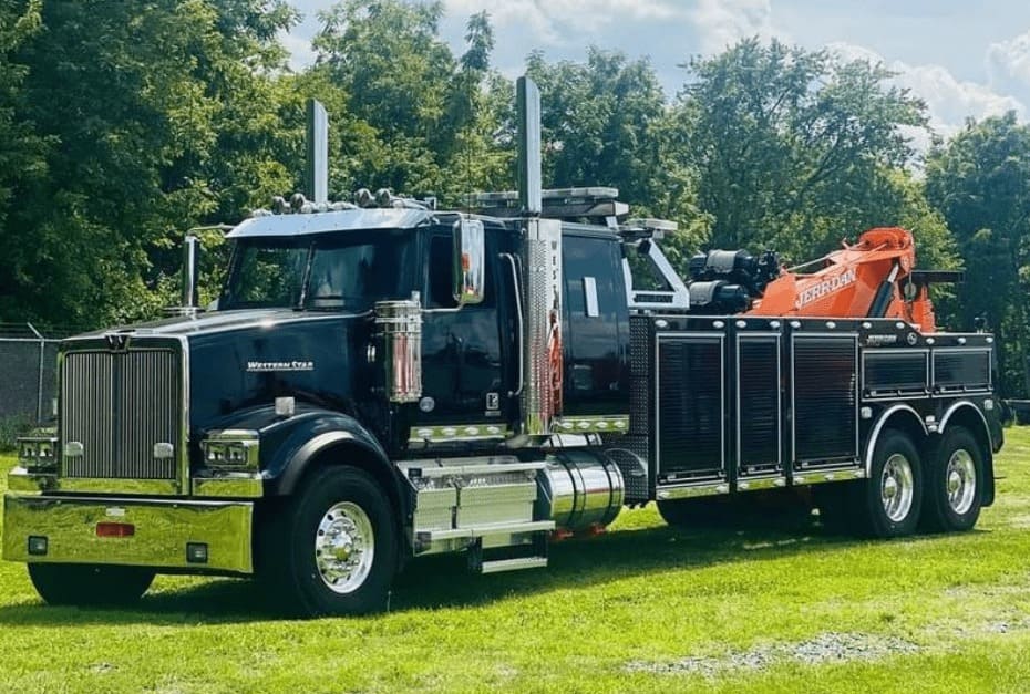 Эвакуатор WESTERN STAR 4900 FA