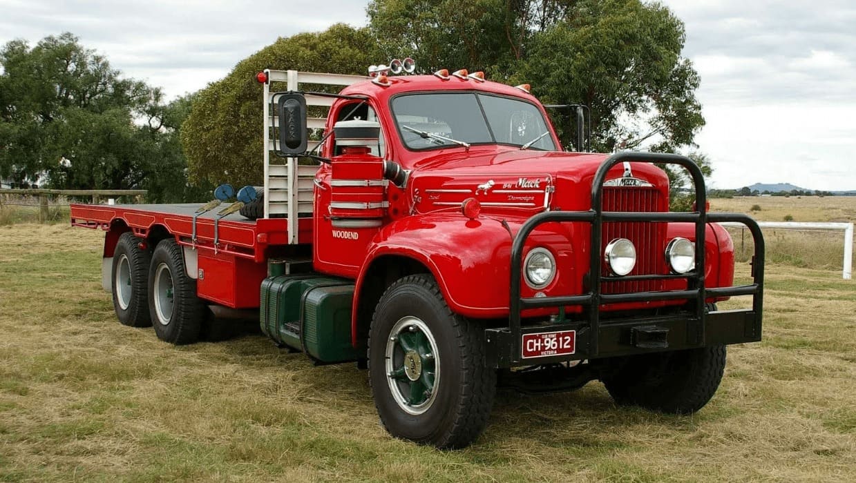 Эвакуатор MACK B61