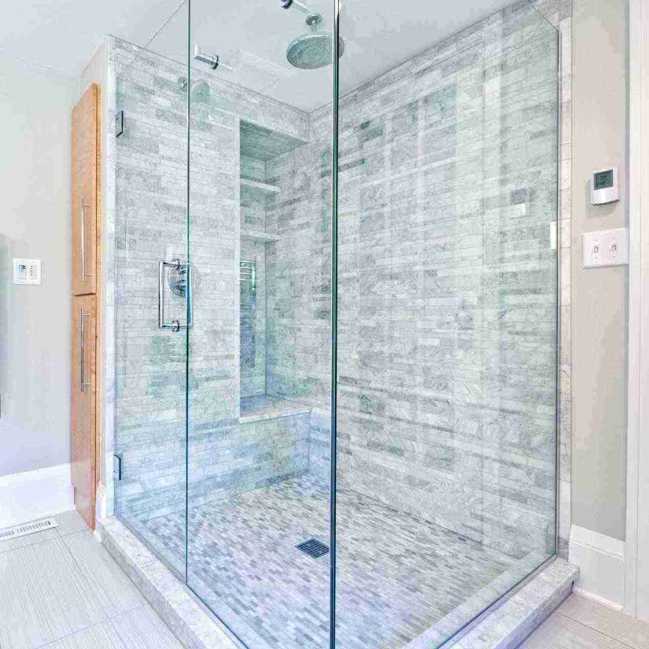 стекло закаленное, прозрачное, фурнитура из нержавеющей стали