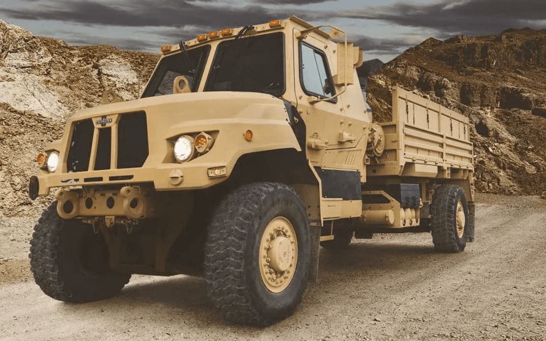 Эвакуатор OSHKOSH FMTV A2, бортовой