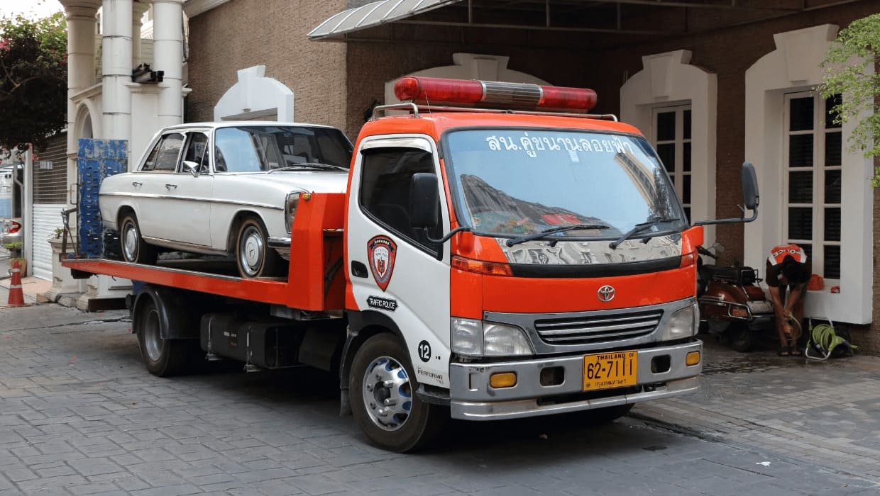 Эвакуатор TOYOTA DYNA