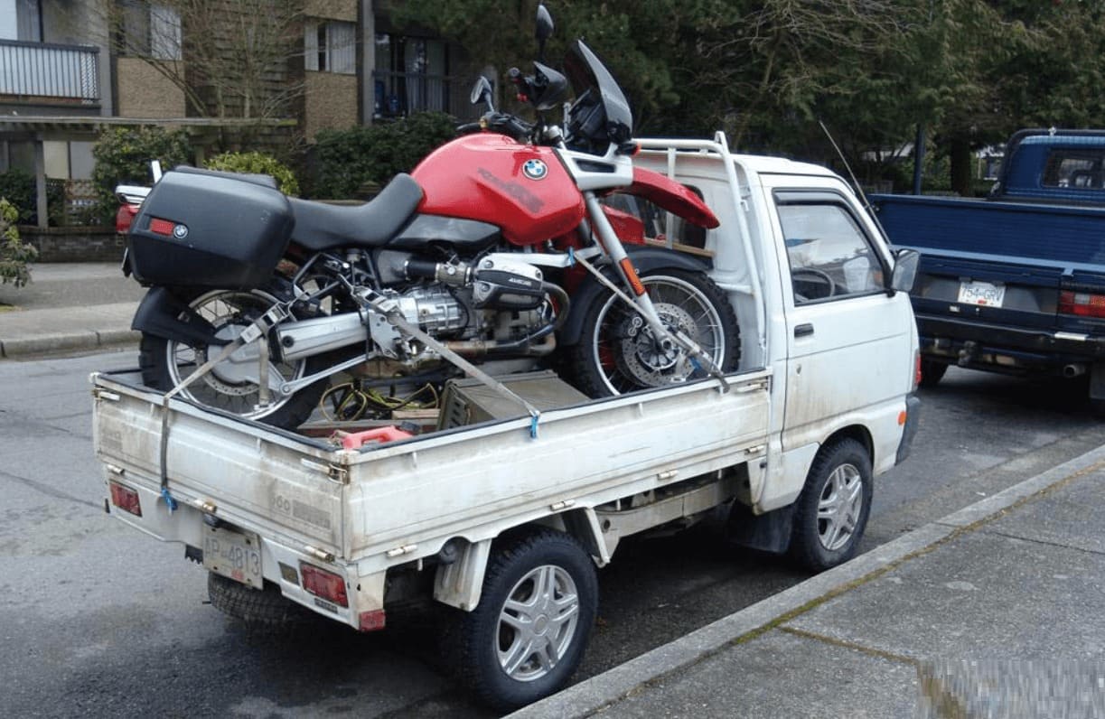 Эвакуатор DAIHATSU Hijet, бортовой