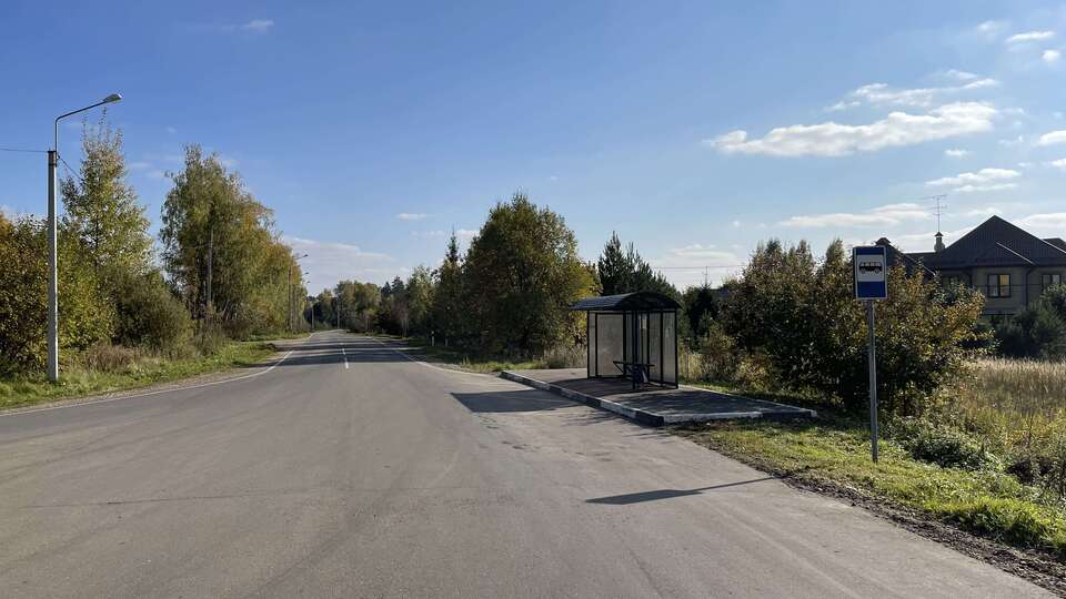 автобусная остановка у КП Максимово парк