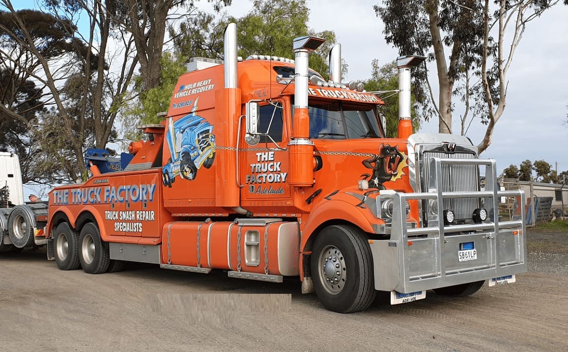 Эвакуатор WESTERN STAR 6800