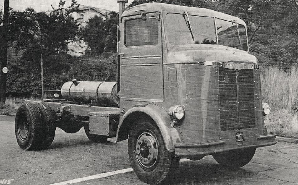 Эвакуатор Kenworth 500 Round Nose, тягач