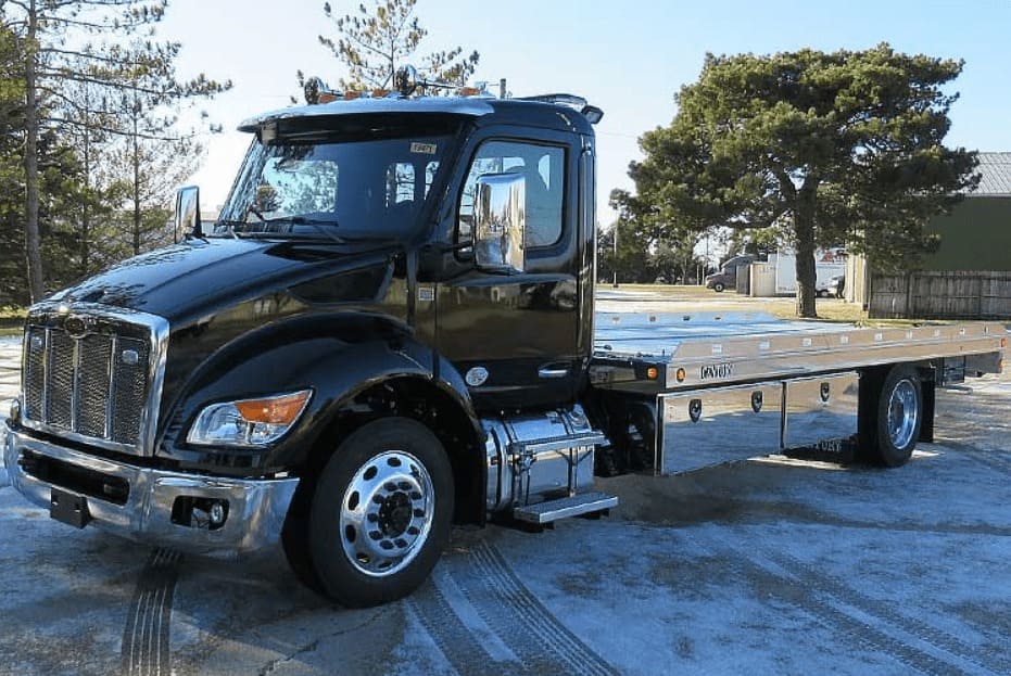 Эвакуатор Peterbilt 536